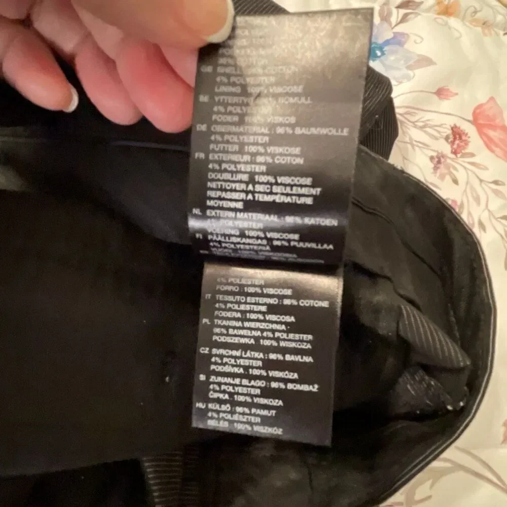 H&M Men’s Black Pinstriped Pants/Trousers